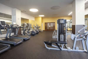 Center City Philadelphia apartment rentals with on-site fitness center